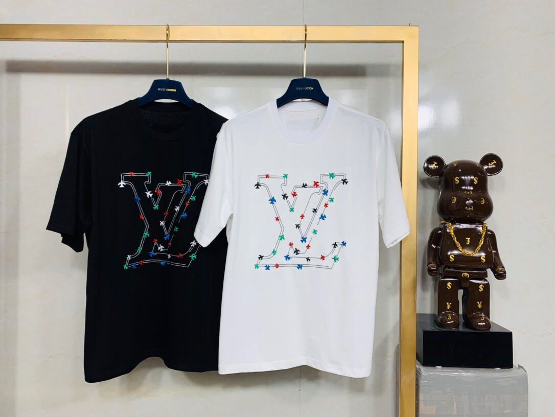 詳細な写真と価格については私に連絡してください。