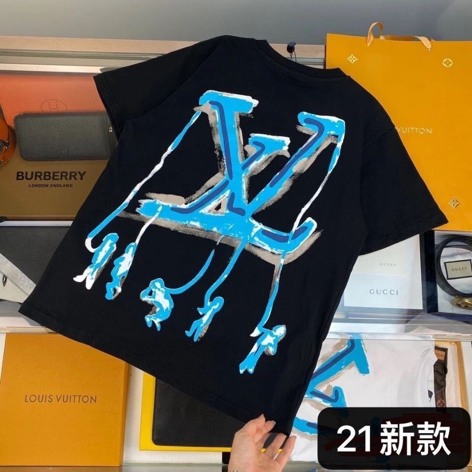 詳細な写真と価格については私に連絡してください。