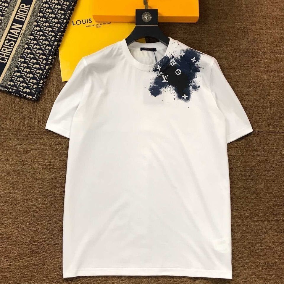 詳細な写真と価格については私に連絡してください。