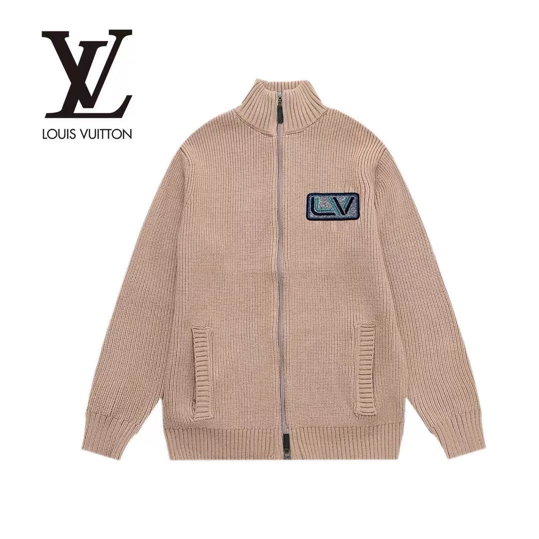 詳細な写真と価格については私に連絡してください。