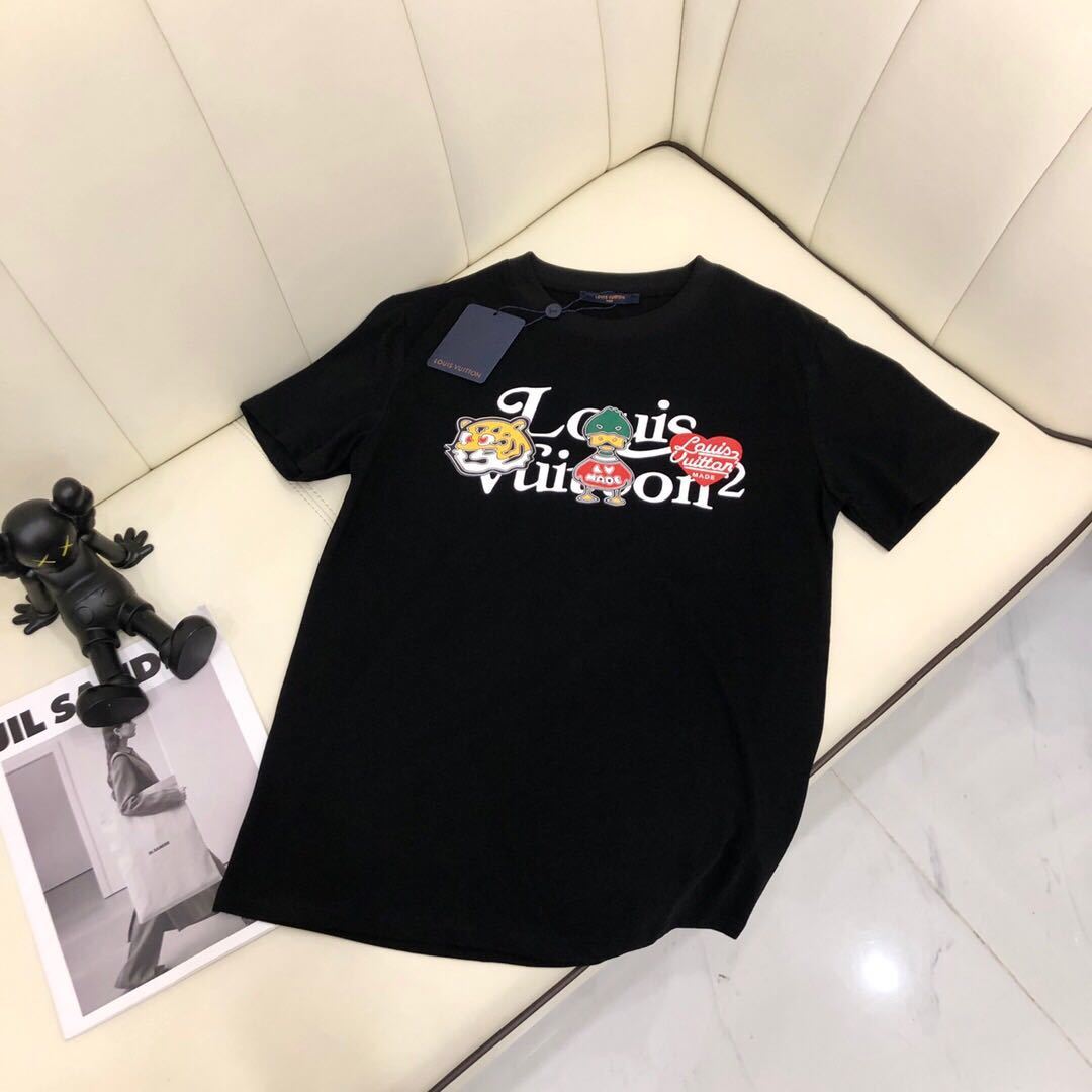 詳細な写真と価格については私に連絡してください。