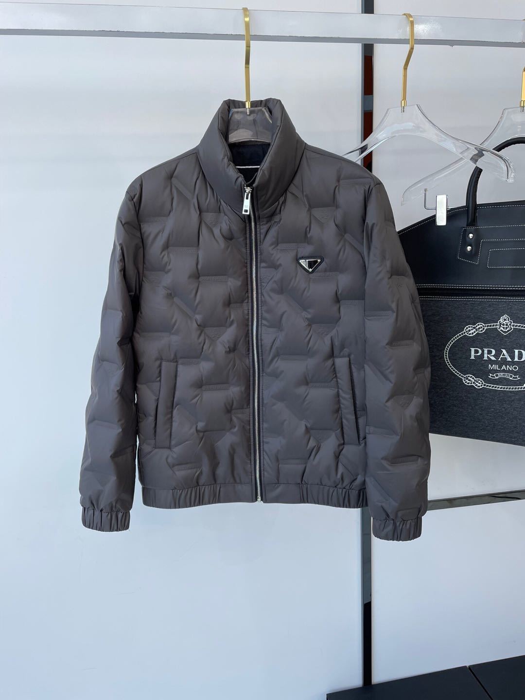 製品の詳細画像と価格はご連絡ください