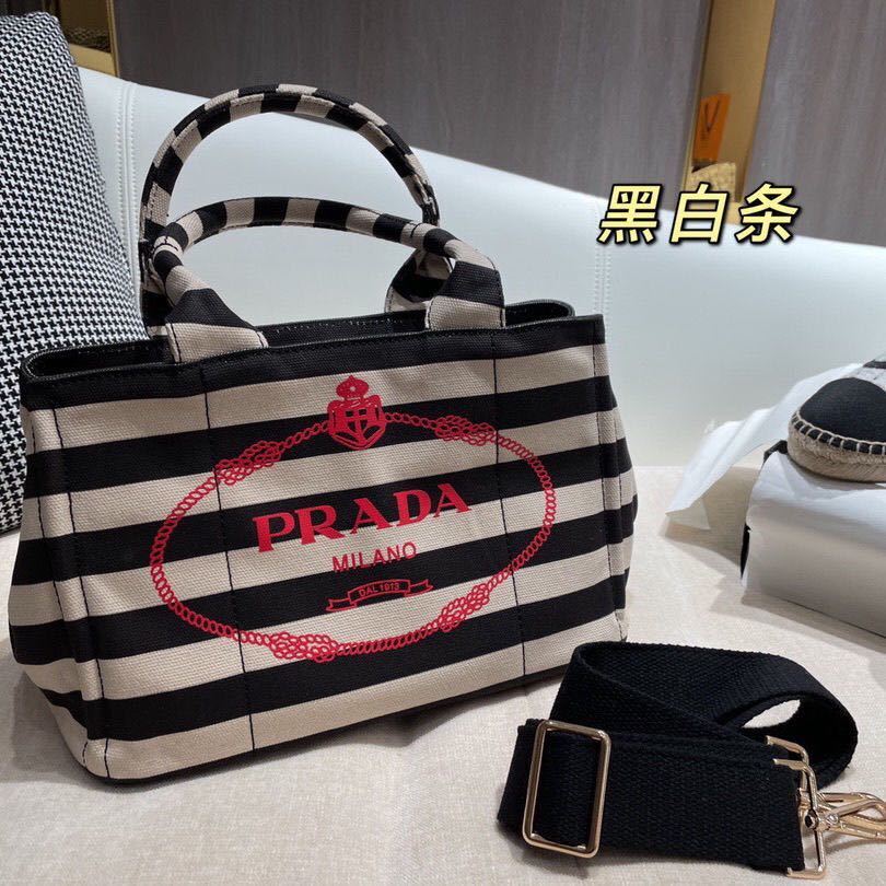 詳細な写真と価格については私に連絡してください。