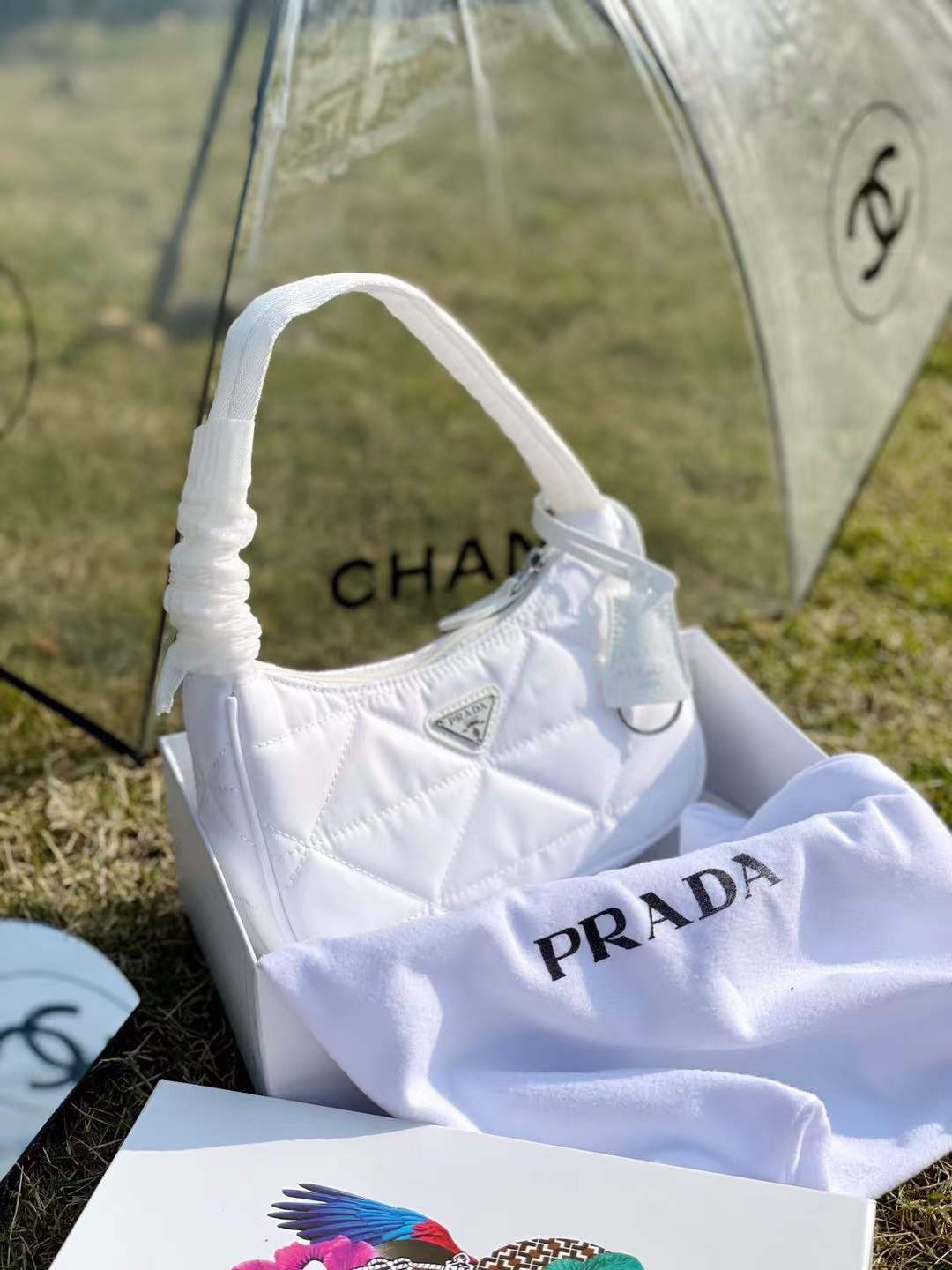 詳細な写真と価格については私に連絡してください。