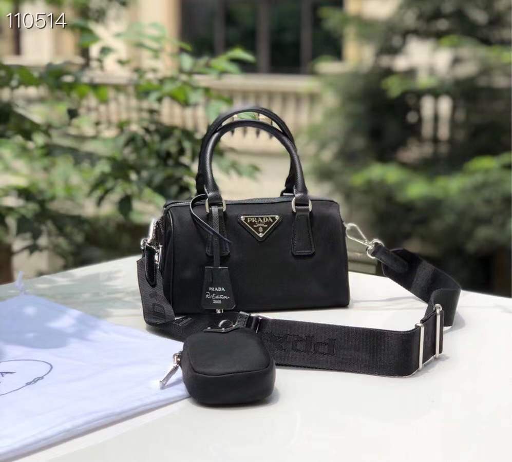 詳細な写真と価格については私に連絡してください。