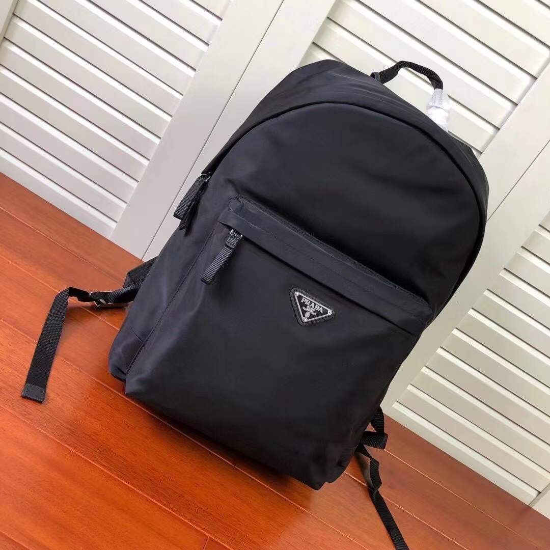 詳細な写真と価格については私に連絡してください。