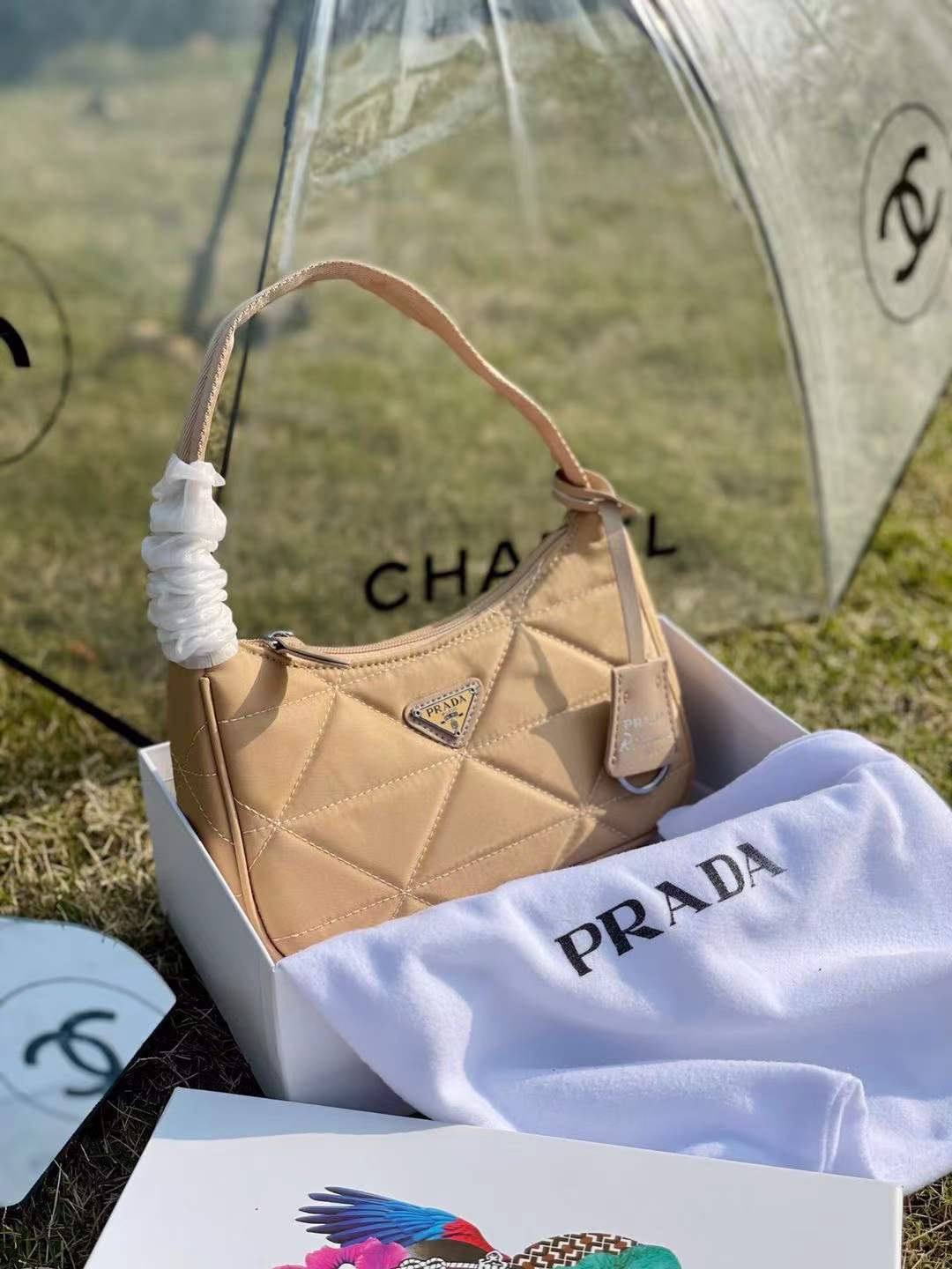 詳細な写真と価格については私に連絡してください。