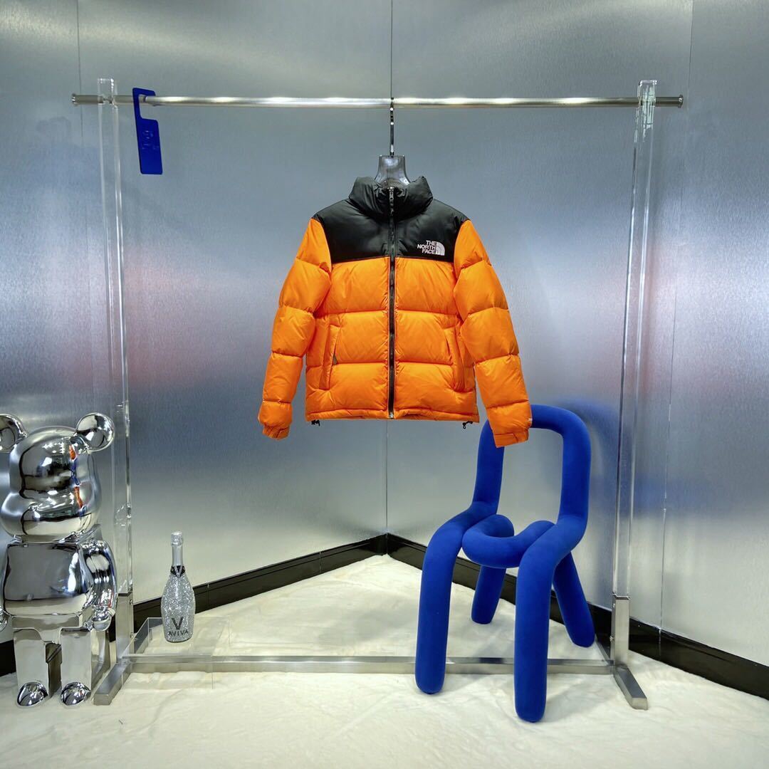 詳細な写真と価格については私に連絡してください