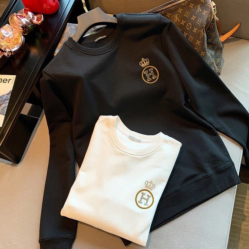 詳細な写真と価格については私に連絡してください。