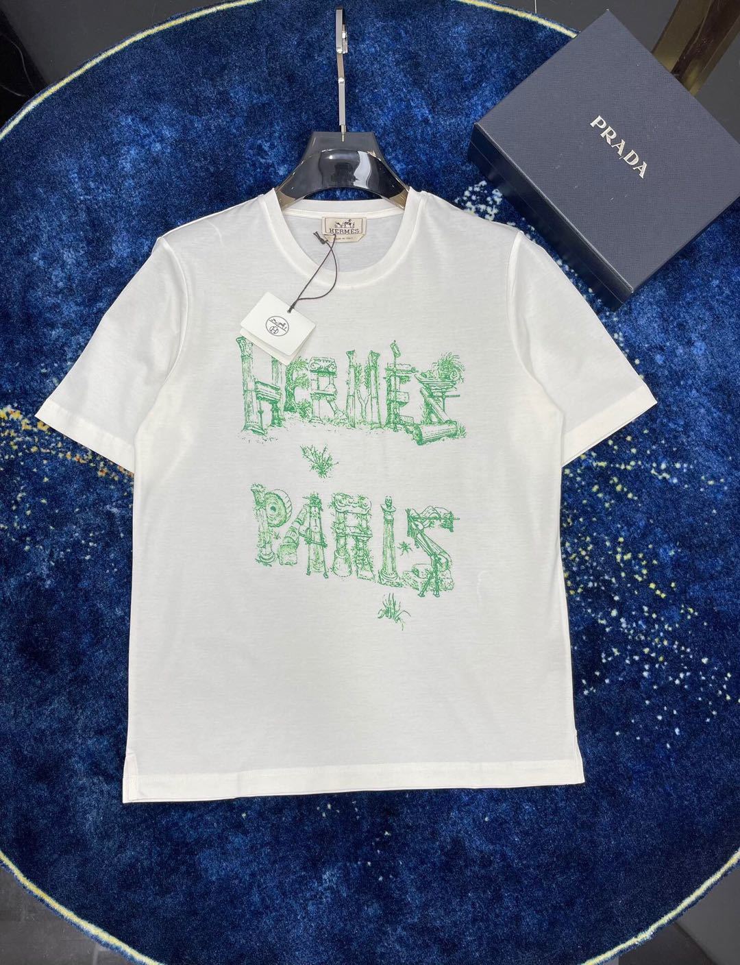 詳細な画像と価格を見て連絡する必要があります。