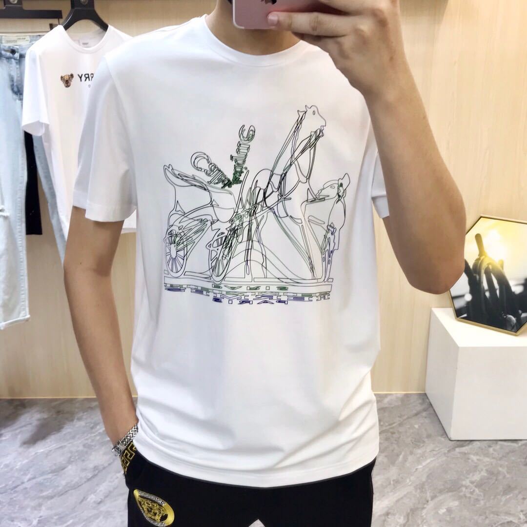 詳細な画像と価格を見て連絡する必要があります。