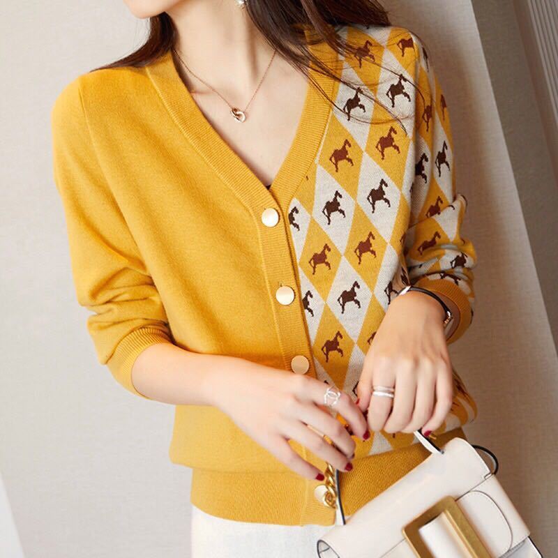 詳細な画像と価格を見て連絡する必要があります。