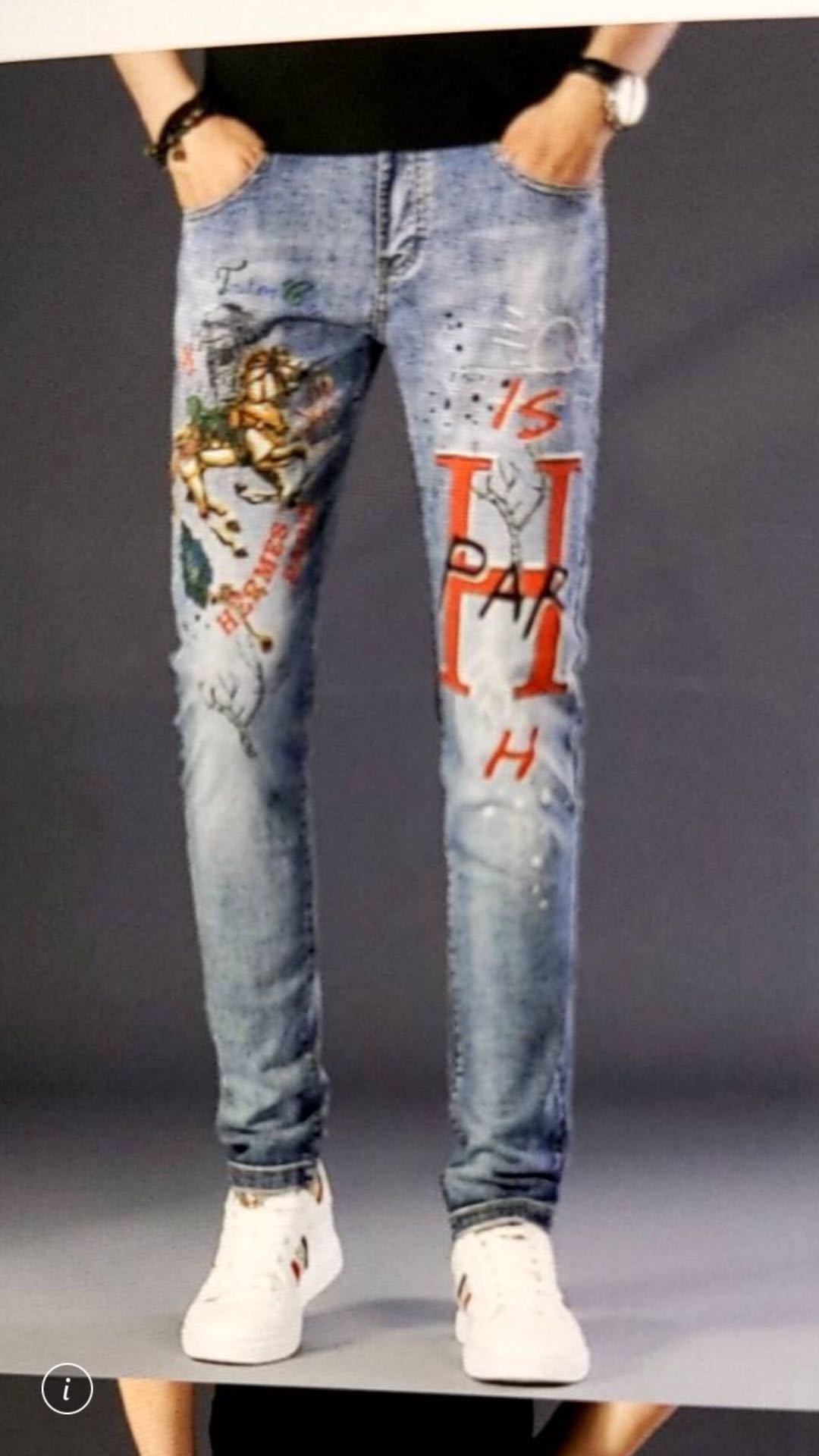 詳細な画像と価格を見て連絡する必要があります。