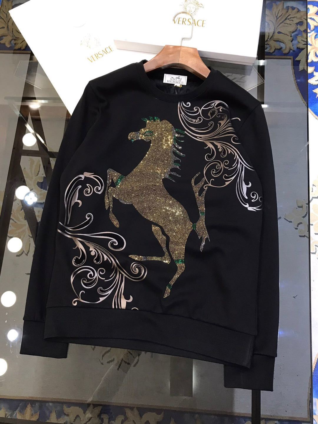 詳細な画像と価格を見て連絡する必要があります。