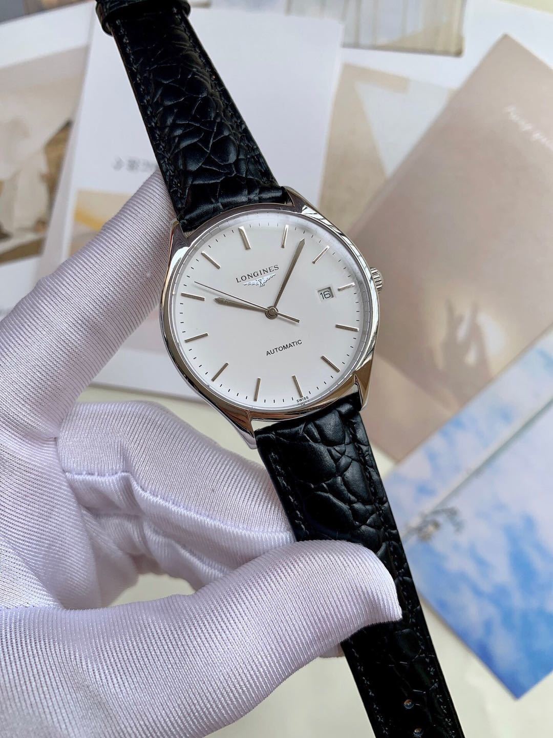 詳細な写真と価格については私に連絡してください。