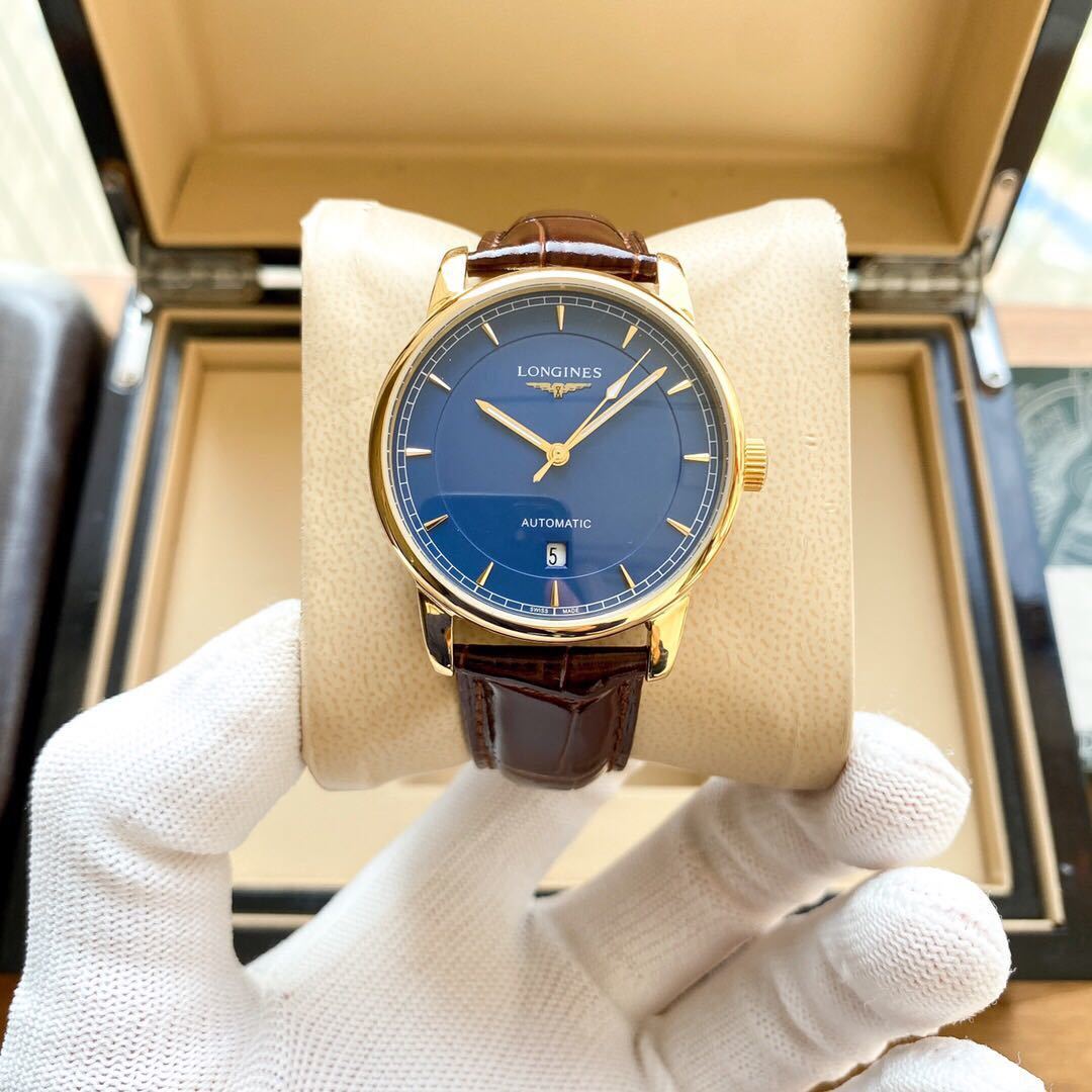 詳細な写真と価格については私に連絡してください。