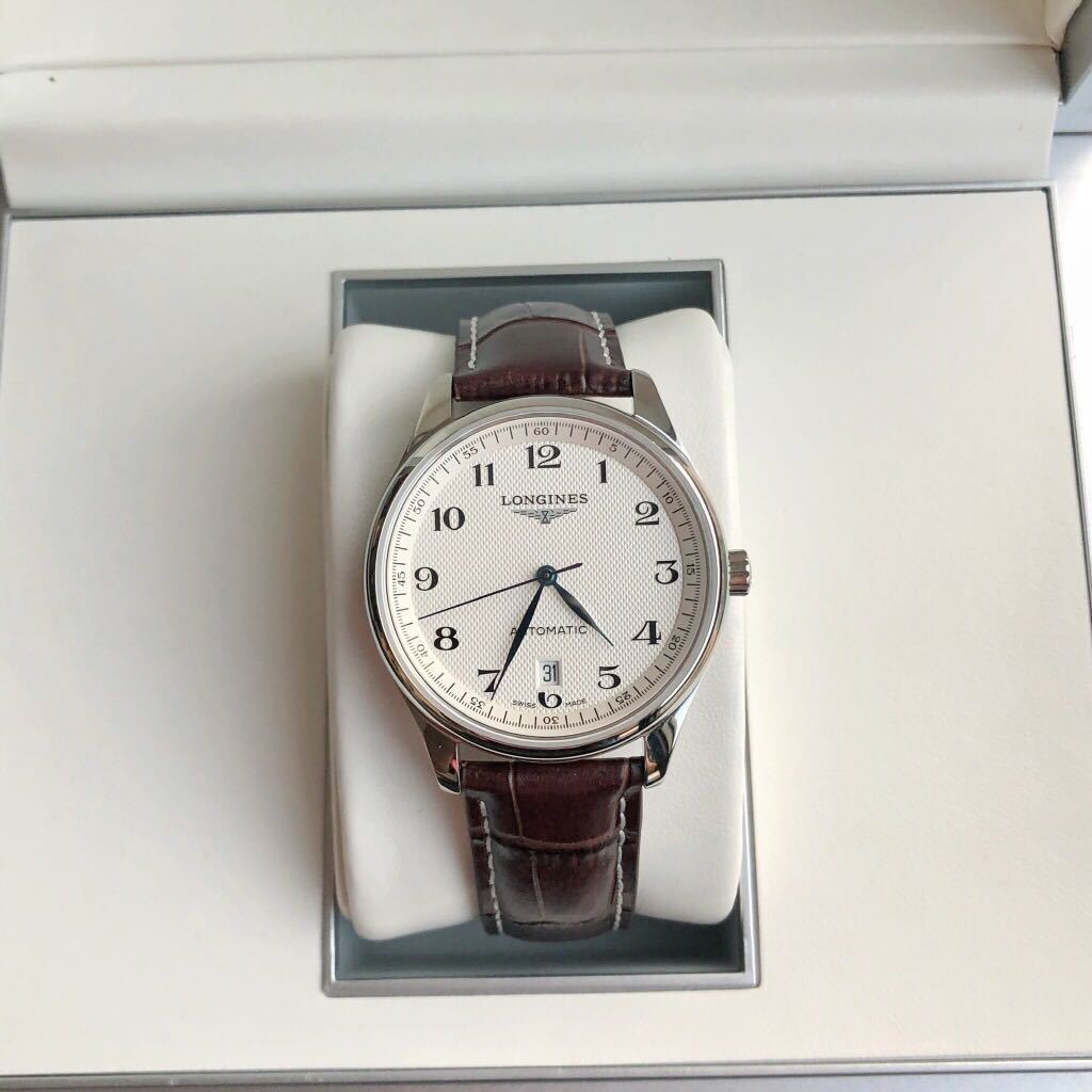 詳細な写真と価格については私に連絡してください。