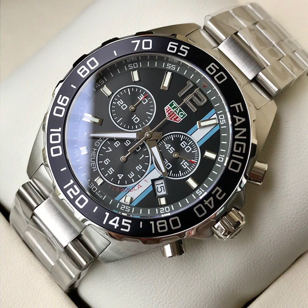 詳細な写真と価格については私に連絡してください。