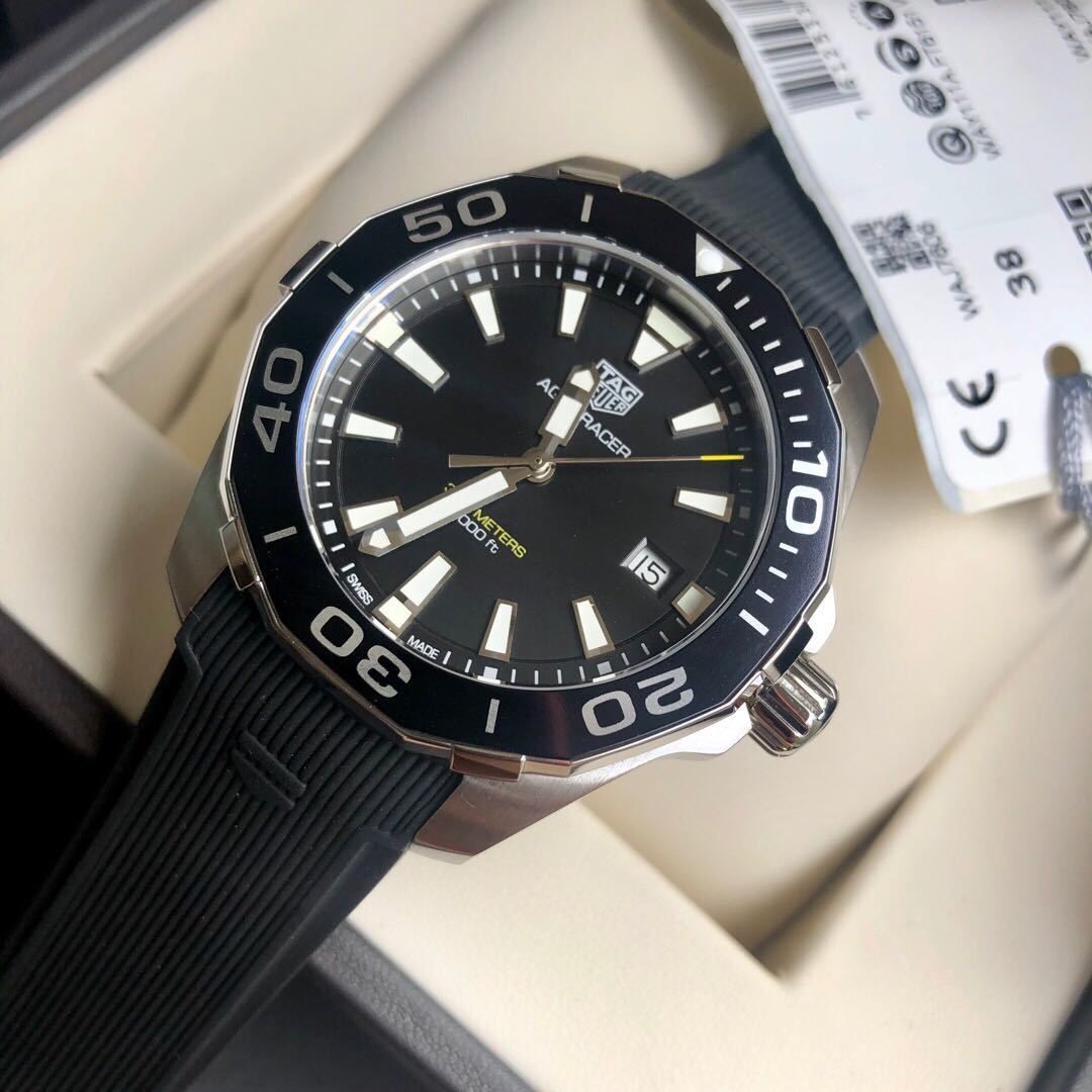 詳細な写真と価格については私に連絡してください。