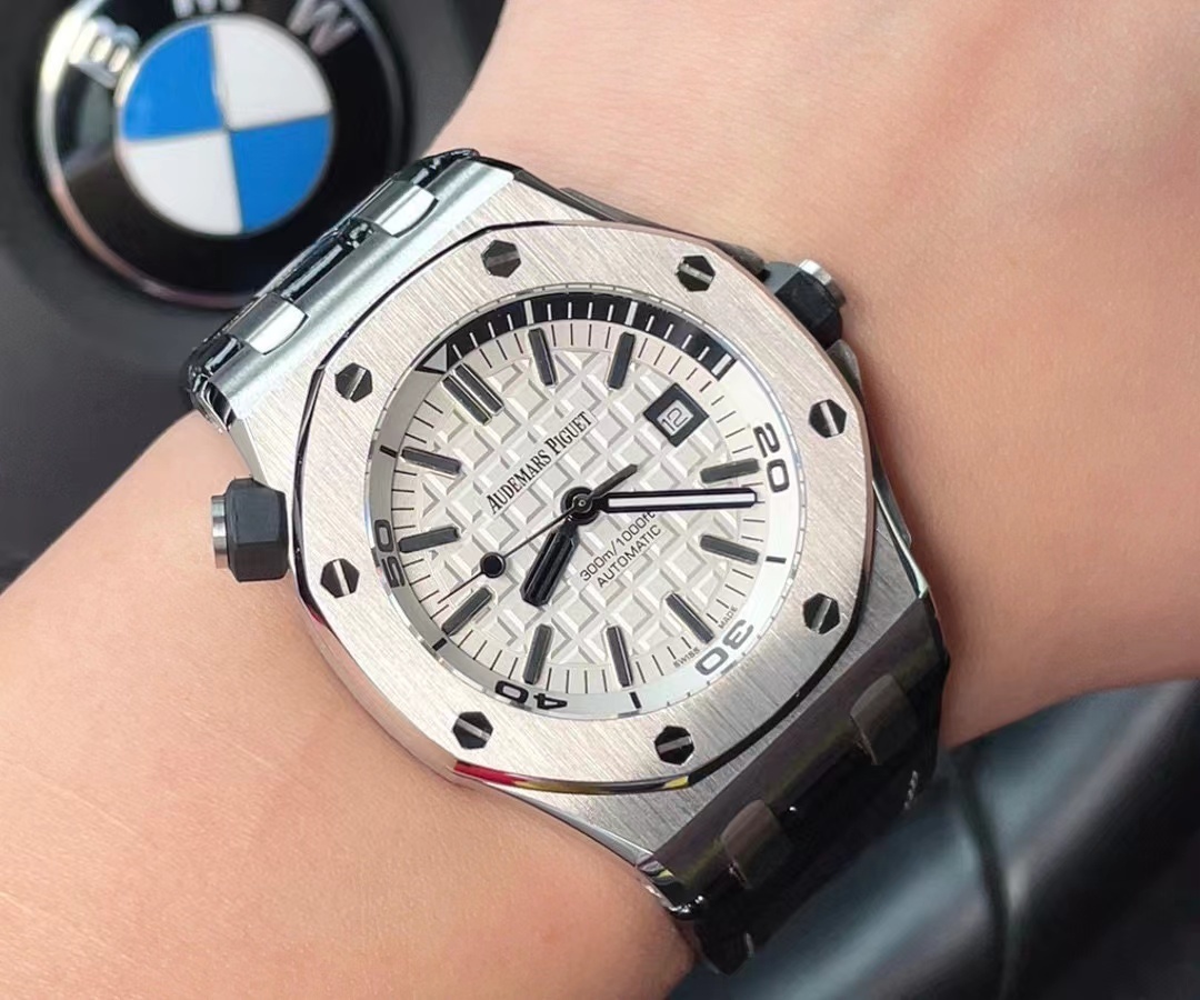 詳細な画像と価格は私に連絡してください