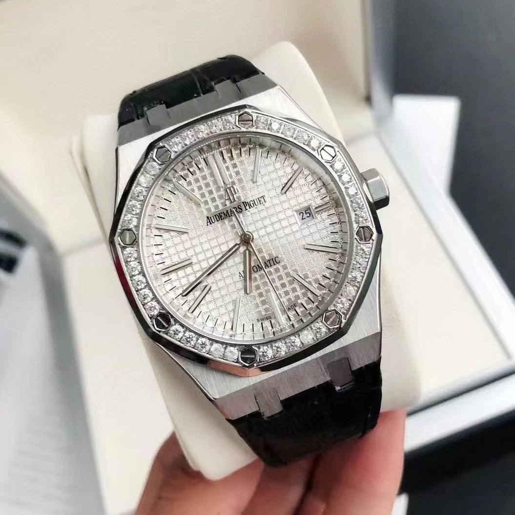 詳細な画像と価格は私に連絡してください