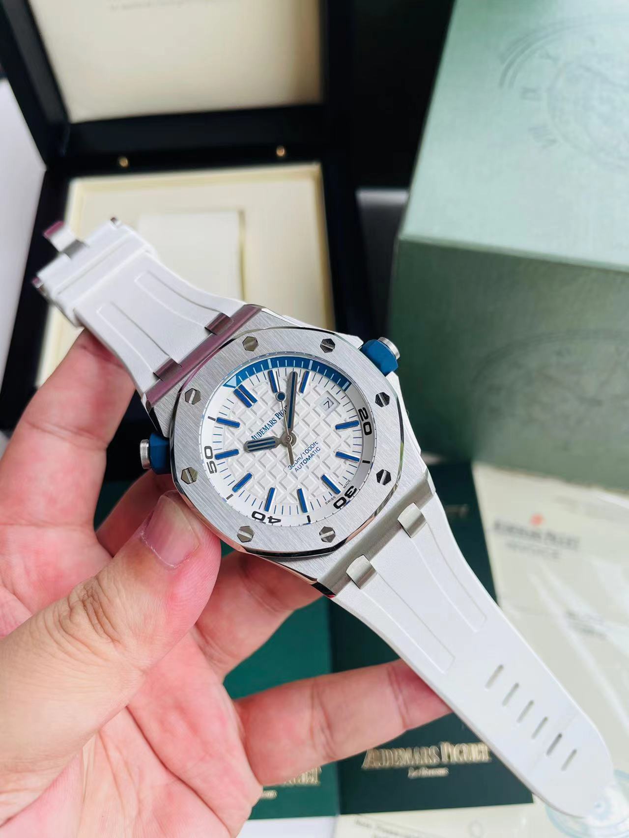 詳細な画像と価格は私に連絡してください