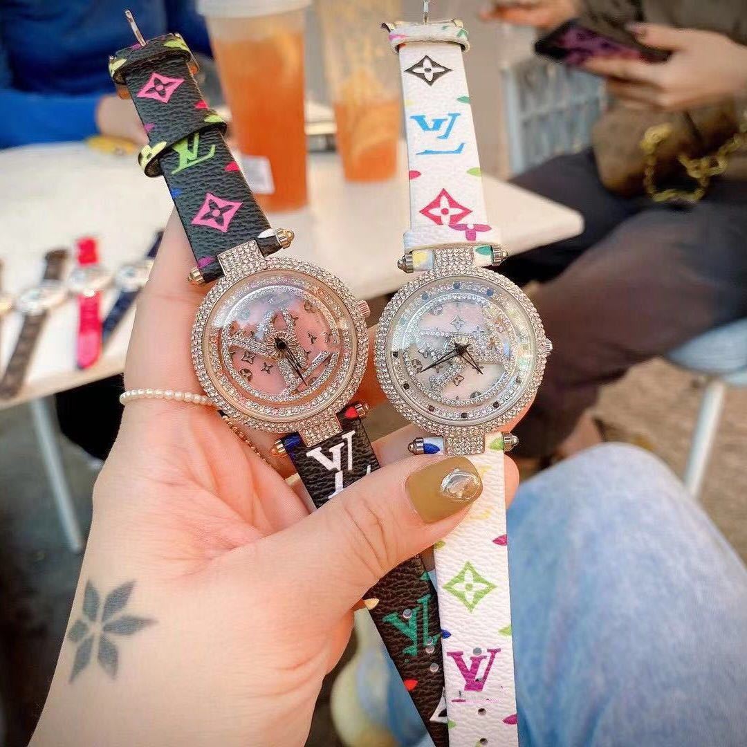 詳細な写真と価格については私に連絡してください。