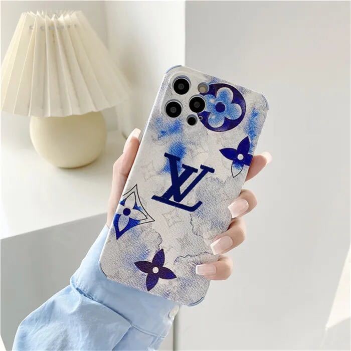 詳細な写真と価格については私に連絡してください。