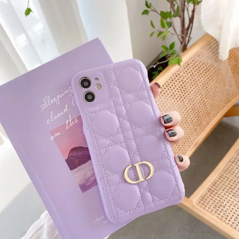 詳細な写真と価格については私に連絡してください。