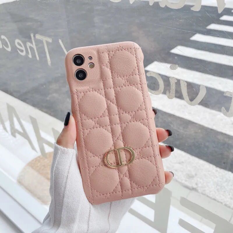 詳細な写真と価格については私に連絡してください。