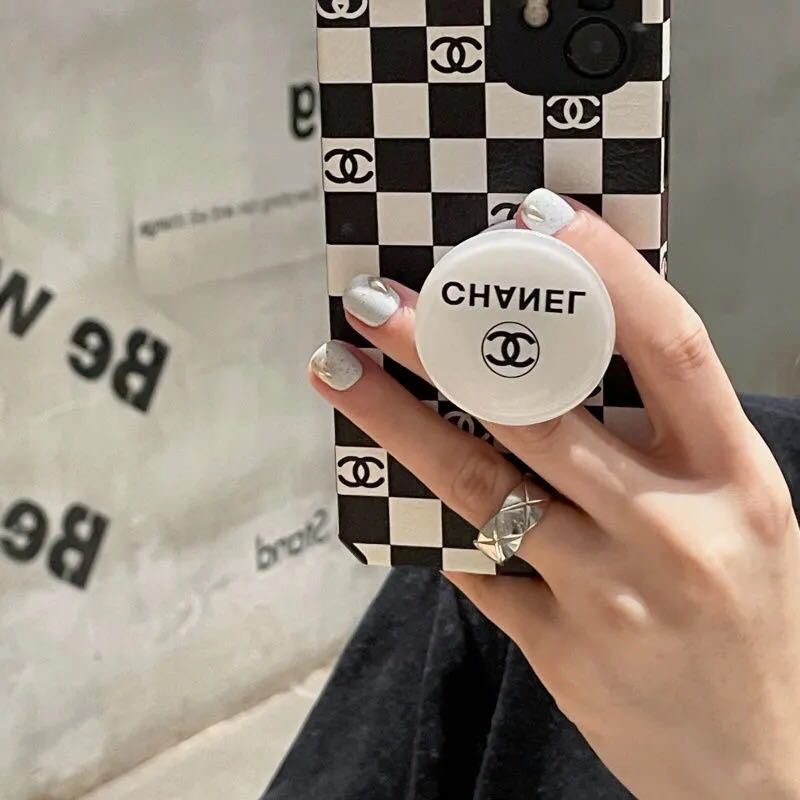 詳細な写真と価格については私に連絡してください。