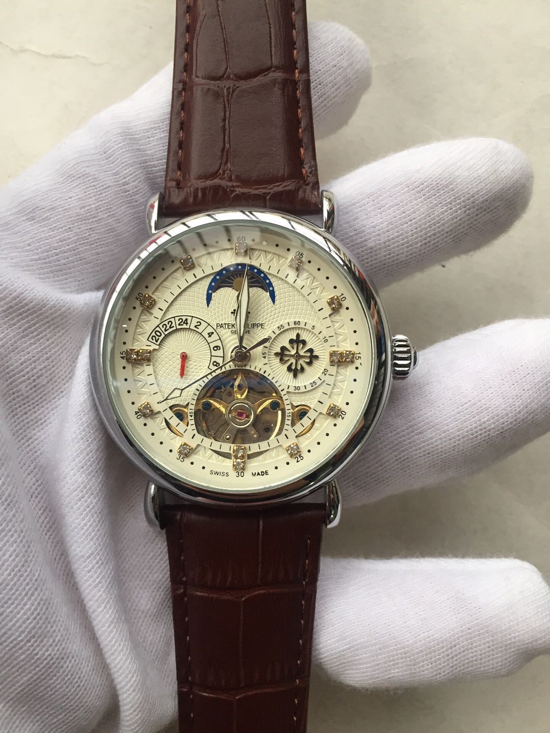 詳細な画像と価格は私に連絡してください