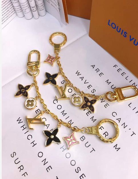 詳細な写真と価格については私に連絡してください。