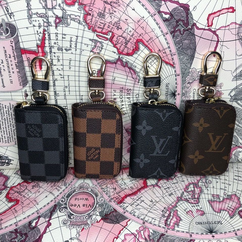 詳細な写真と価格については私に連絡してください