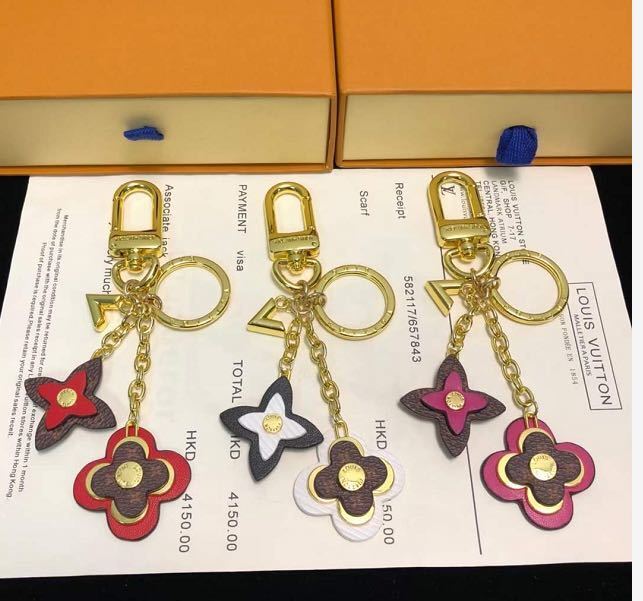 詳細な写真と価格については私に連絡してください。