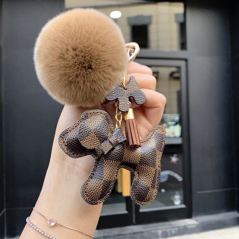 詳細な写真と価格については私に連絡してください。