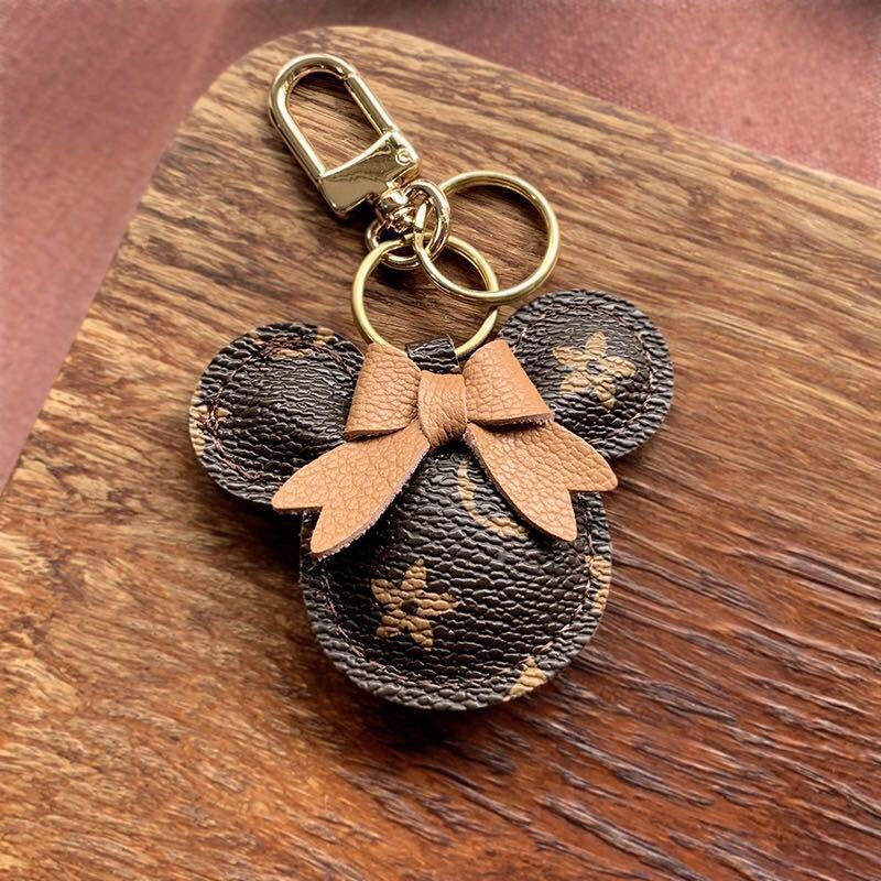 詳細な写真と価格については私に連絡してください。