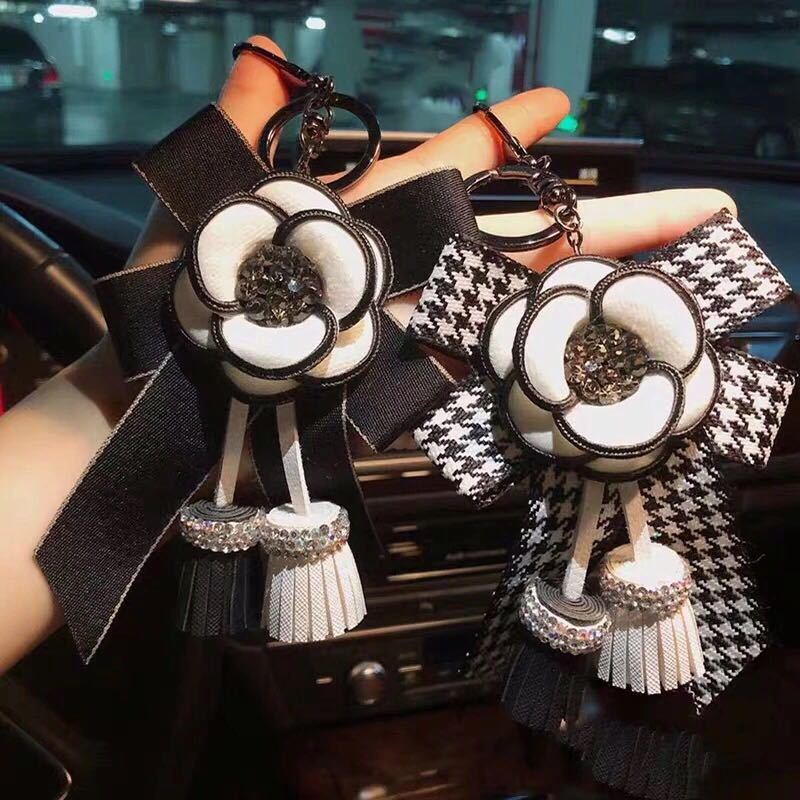 詳細な写真と価格については私に連絡してください。