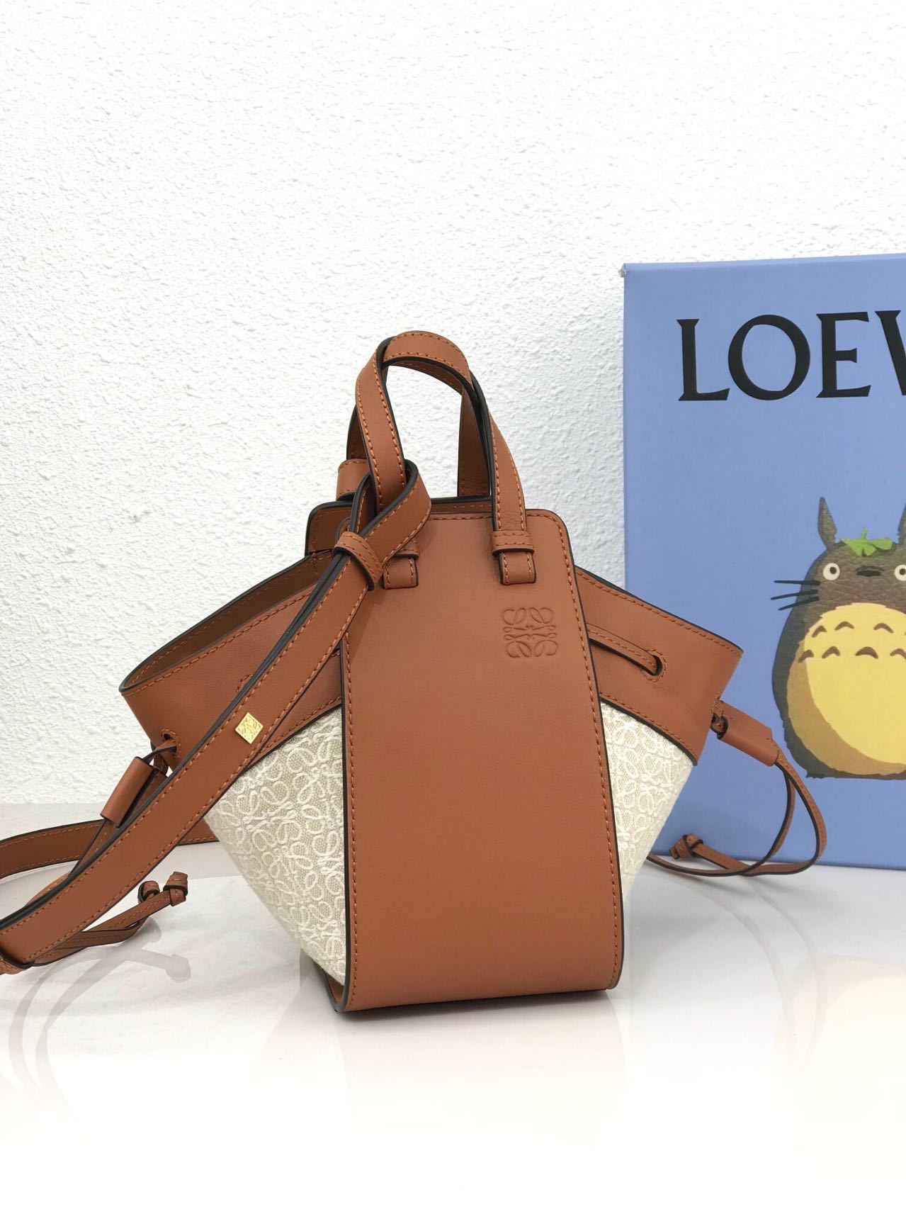 詳細な写真と価格については私に連絡してください。