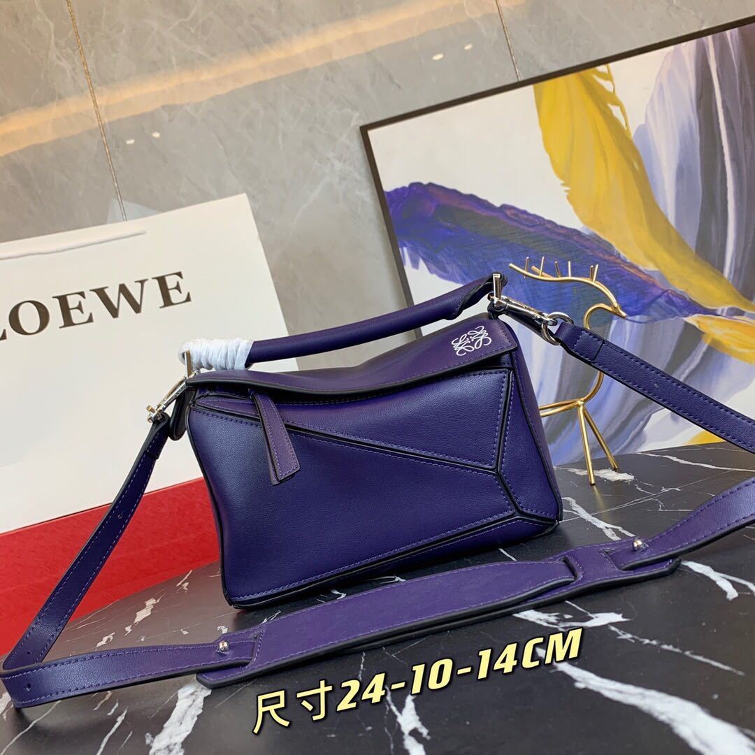 詳細な写真と価格については私に連絡してください。