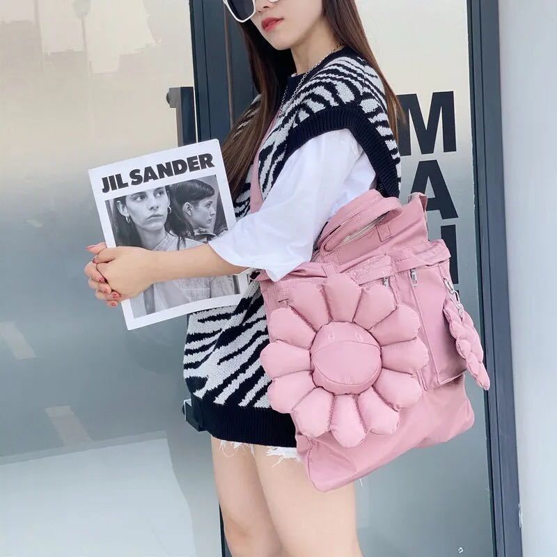 詳細な写真と価格については私に連絡してください。