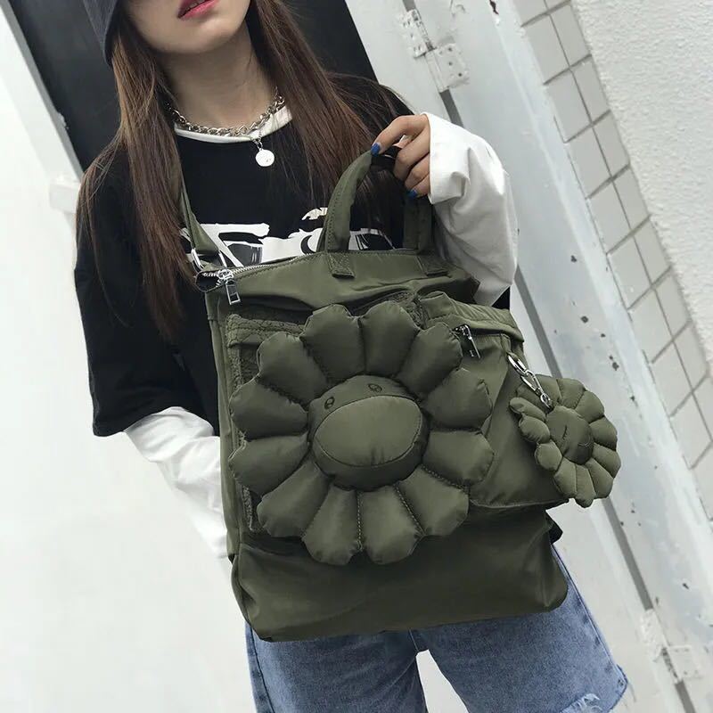 詳細な写真と価格については私に連絡してください。