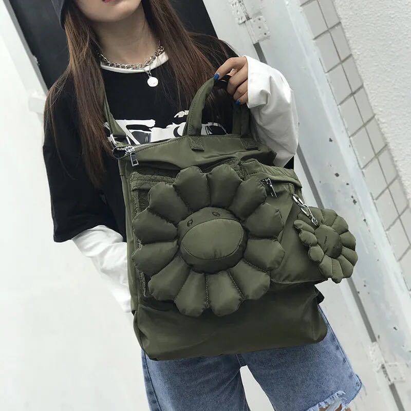 詳細な写真と価格については私に連絡してください。