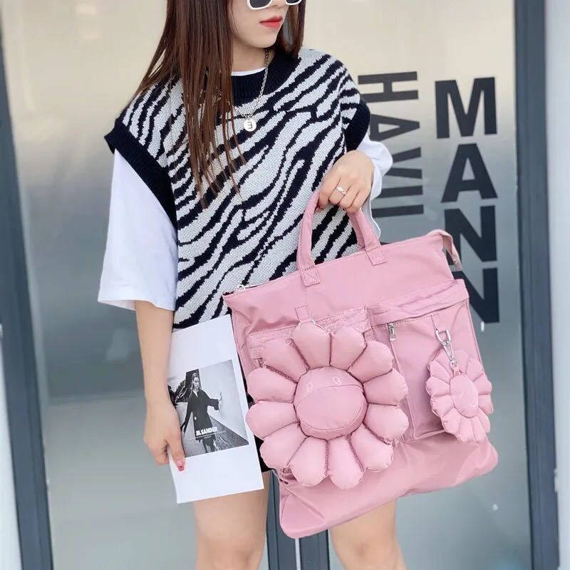 詳細な写真と価格については私に連絡してください。