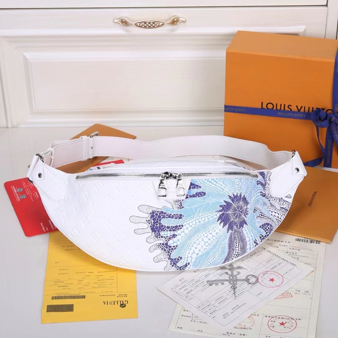 詳細な写真と価格については私に連絡してください。