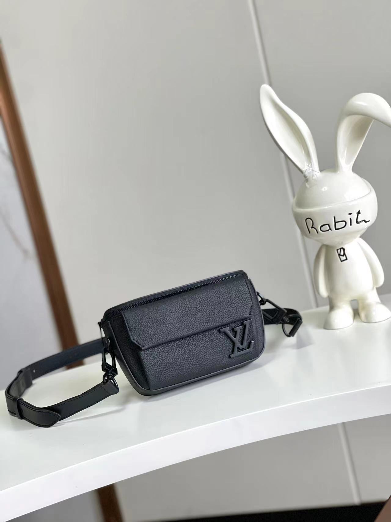 詳細な写真と価格については私に連絡してください。