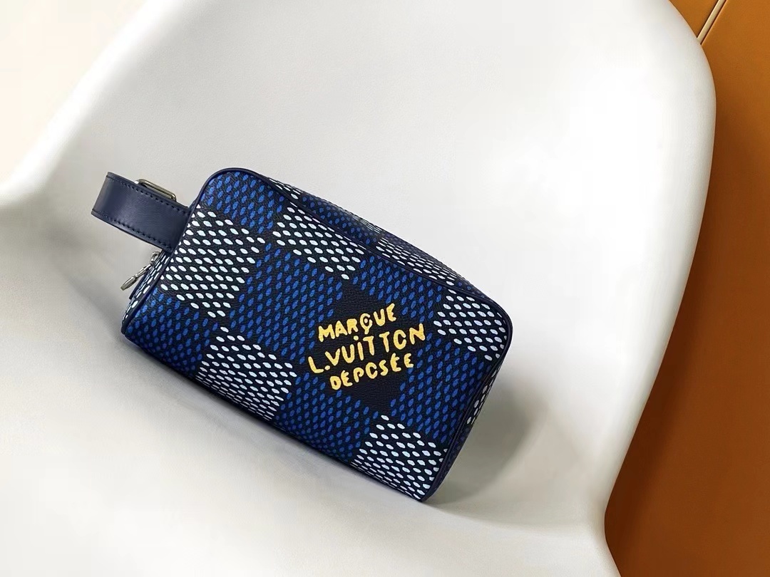 詳細な写真と価格については私に連絡してください。