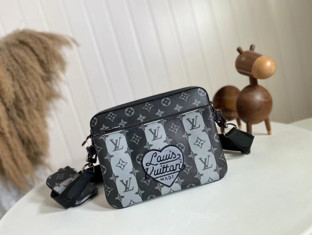 詳細な写真と価格については私に連絡してください。