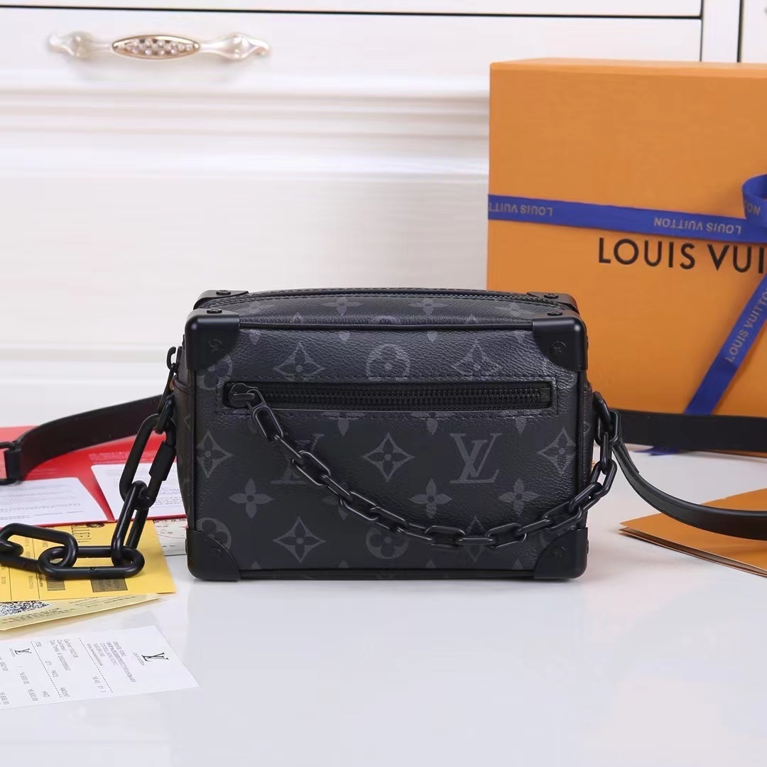 詳細な写真と価格については私に連絡してください。