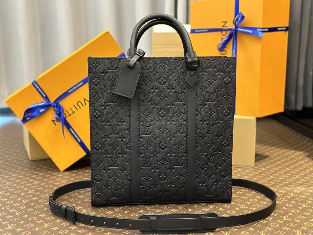 詳細な写真と価格については私に連絡してください